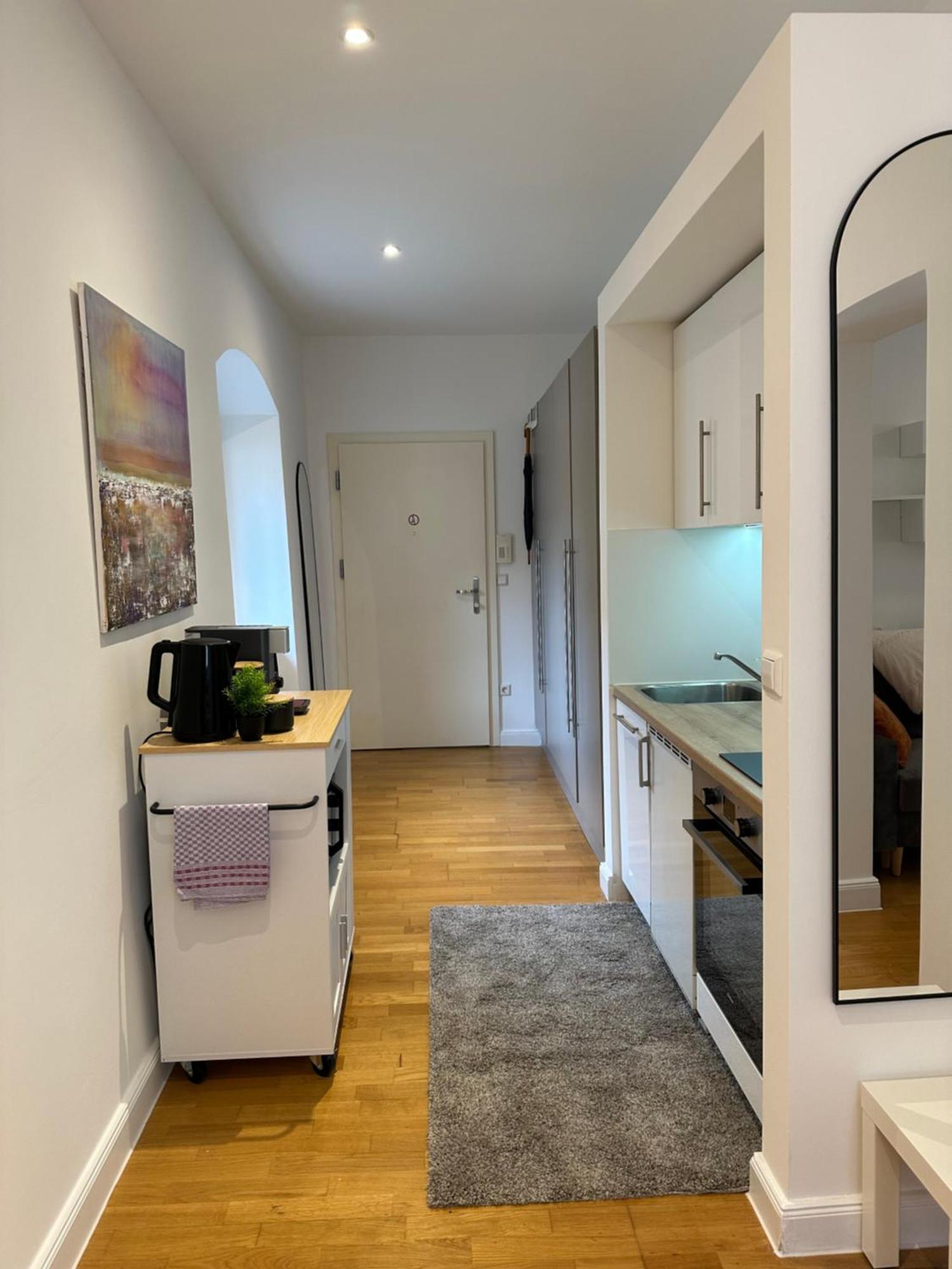 Bella Casa - Business&Family, 100M Zum Konzerteingang Schloss, Parkplatz, Smarttv, Netflix, Waschmaschine, 24H Checkin, 36Qm, Ap 12 לודוויגסבורג מראה חיצוני תמונה