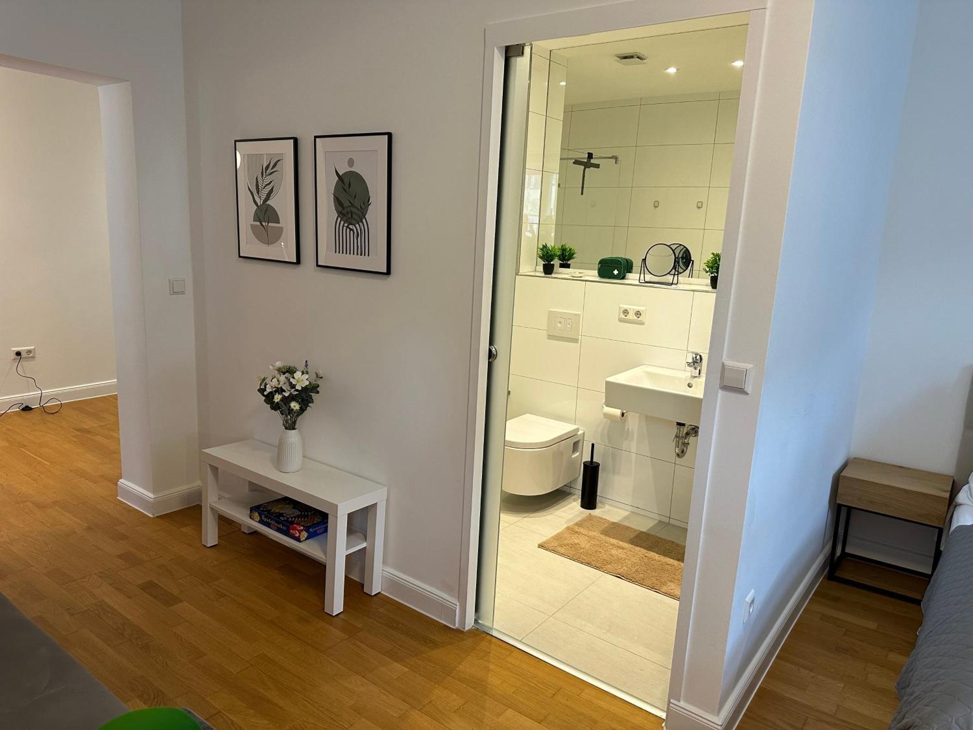 Bella Casa - Business&Family, 100M Zum Konzerteingang Schloss, Parkplatz, Smarttv, Netflix, Waschmaschine, 24H Checkin, 36Qm, Ap 12 לודוויגסבורג מראה חיצוני תמונה