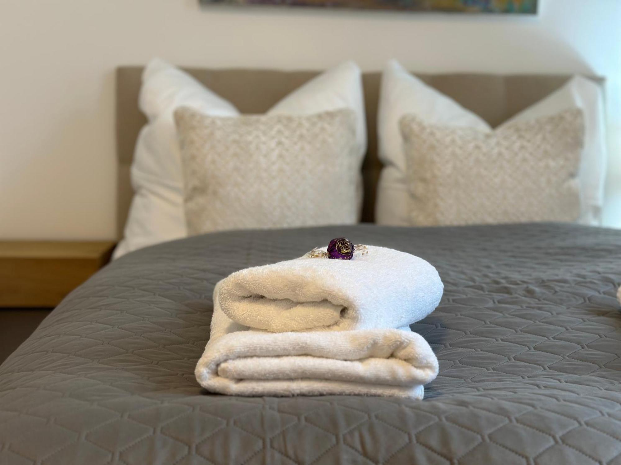 Bella Casa - Business&Family, 100M Zum Konzerteingang Schloss, Parkplatz, Smarttv, Netflix, Waschmaschine, 24H Checkin, 36Qm, Ap 12 לודוויגסבורג מראה חיצוני תמונה
