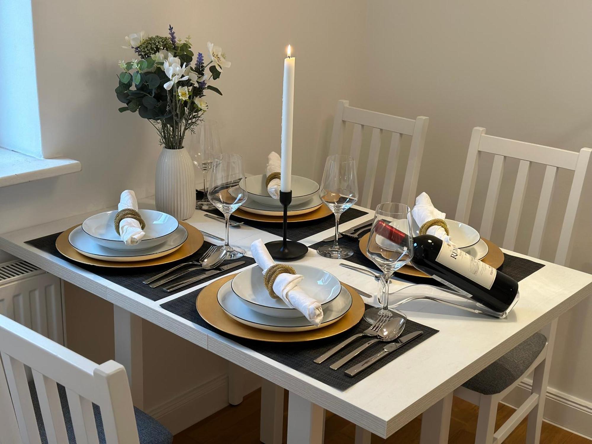 Bella Casa - Business&Family, 100M Zum Konzerteingang Schloss, Parkplatz, Smarttv, Netflix, Waschmaschine, 24H Checkin, 36Qm, Ap 12 לודוויגסבורג מראה חיצוני תמונה